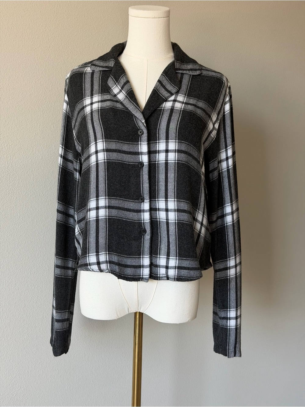 Rails Super Soft Cropped Dark Gray & White Plaid Button-Down Shirt - S